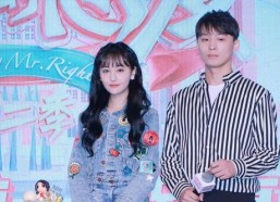 娱乐圈免费吃瓜,免费吃瓜，揭秘明星幕后故事